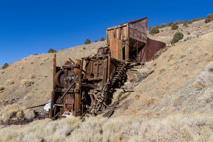 Sunny Slopes Stamp Mill